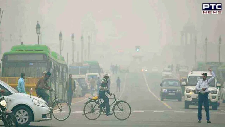 Delhi Pollution: ਦਿੱਲੀ-ਐਨਸੀਆਰ ‘ਚ ਪ੍ਰਦੂਸ਼ਣ ਦਾ ਕਹਿਰ! ਅੱਜ ਫਿਰ ਤੋਂ ਜ਼ਹਿਰੀਲੀ ਹੋ ਗਈ ਹਵਾ, ਜਾਣੋ ਕੀ ਹੈ ਏਅਰ ਕੁਆਲਿਟੀ ਇੰਡੈਕਸ | ਦੇਸ਼ | ActionPunjab
