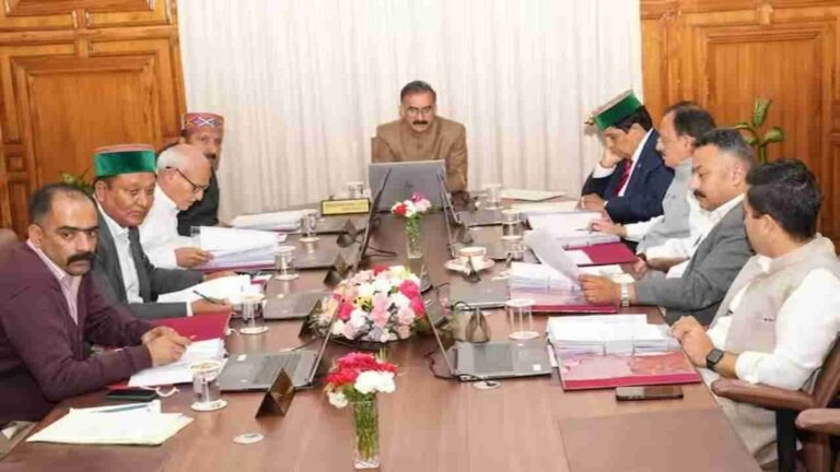 Himachal Cabinet मीटिंग में लिए गए अहम फैसले, शिमला से धर्मशाला के बीच नई फ्लाइट शुरू करने को मंजूरी | Action Punjab