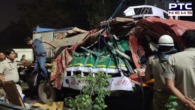 2 children among 6 killed, several injured in horrific road accident | Action Punjab