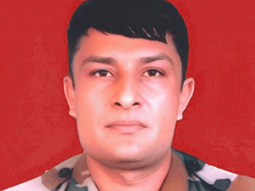 हिसार का जवान अरुणाचल प्रदेश में शहीद:पेट्रोलिंग के दौरान पहाड़ी से गिरे; 2 बेटों के पिता, कल राजकीय सम्मान से होगा अंतिम संस्कार