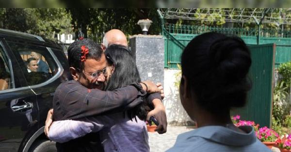 "ਉਮਰ ਭਰ ਇਮਾਨਦਾਰੀ ਕਮਾਈ": ਬਰੀ ਹੋਣ ਮਗਰੋਂ ਭਾਵੁਕ ਹੋਏ ਕੇਜਰੀਵਾਲ, ਸਿਸੋਦੀਆ ਨੂੰ ਵੀ ਮਿਲੀ ਵੱਡੀ ਰਾਹਤ