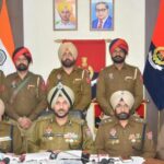 ਹਥਿਆਰ ਤਸਕਰੀ ਵਾਲੇ ਮਾਡਿਊਲ ਨਾਲ ਸਬੰਧਤ ਦੋ ਵਿਅਕਤੀ 5 ਅਤਿ-ਆਧੁਨਿਕ ਪਿਸਤੌਲਾਂ ਸਮੇਤ ਅੰਮ੍ਰਿਤਸਰ ਤੋਂ ਗ੍ਰਿਫ਼ਤਾਰ