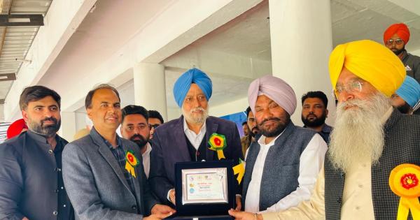 ਖੇਤੀਬਾੜੀ ਮੰਤਰੀ ਗੁਰਮੀਤ ਸਿੰਘ ਖੁੱਡੀਆਂ ਨੇ 12 ਸਾਲਾਂ ਬਾਅਦ ਬੈਲ ਗੱਡੀਆਂ ਦੀਆਂ ਦੌੜਾਂ ਦੀ ਸ਼ੁਰੂਆਤ ਨਾਲ ਕਿਲਾ ਰਾਏਪੁਰ ਪੇਂਡੂ ਓਲੰਪਿਕ-2026 ਕੀਤਾ ਉਦਘਾਟਨ