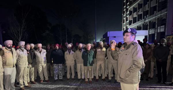 ਗੈਂਗਸਟਰਾਂ ‘ਤੇ ਵਾਰ': 'ਆਪਰੇਸ਼ਨ ਪ੍ਰਹਾਰ-2' ਦੇ ਦੂਜੇ ਦਿਨ 1600 ਤੋਂ ਵੱਧ ਵਿਅਕਤੀਆਂ ਨੂੰ ਕੀਤਾ ਗ੍ਰਿਫ਼ਤਾਰ