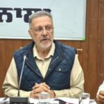 ਮੁੱਖ ਮੰਤਰੀ ਸਿਹਤ ਯੋਜਨਾ ਤਹਿਤ ਜ਼ਿਲ੍ਹਾ ਬਰਨਾਲਾ 'ਚ ਰੋਜ਼ਾਨਾ 21 ਕੈਂਪਾਂ ਰਾਹੀਂ ਬਣਾਏ ਜਾ ਰਹੇ ਹਨ ਸਿਹਤ ਕਾਰਡ: ਡਾ. ਬਲਬੀਰ ਸਿੰਘ