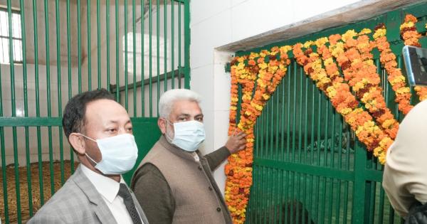 ਜੰਗਲਾਤ ਮੰਤਰੀ ਲਾਲ ਚੰਦ ਕਟਾਰੂਚੱਕ ਨੇ ਛੱਤਬੀੜ ਚਿੜੀਆਘਰ ਵਿੱਚ ਬਾਘ ਦੇ ਤਿੰਨ ਮਾਦਾ ਬੱਚਿਆਂ ਦਾ ਨਾਮ ਗਰਿਮਾ, ਗੁੰਜਨ ਤੇ ਗਜ਼ਲ ਰੱਖਿਆ