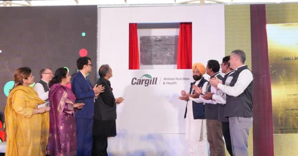 ਪੰਜਾਬ ਦੀ ਡੇਅਰੀ ਅਤੇ ਖੇਤੀਬਾੜੀ ਆਰਥਿਕਤਾ ਲਈ ਵੱਡੀ ਪੁਲਾਂਘ; ਭਗਵੰਤ ਮਾਨ ਸਰਕਾਰ ਨੇ ਕਾਰਗਿਲ ਕੰਪਨੀ ਦਾ ਦੱਖਣੀ ਏਸ਼ੀਆ ਦਾ ਸਭ ਤੋਂ ਵੱਡਾ 300 ਕਰੋੜ ਰੁਪਏ ਦਾ ਪਸ਼ੂ ਚਾਰਾ ਪਲਾਂਟ ਕੀਤਾ ਸ਼ੁਰੂ