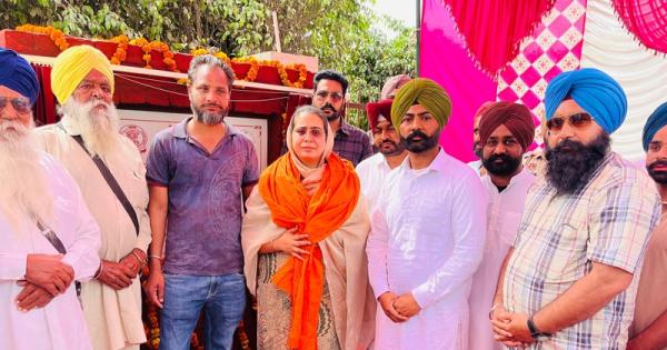 ਵਿਧਾਇਕ ਨਰਿੰਦਰ ਕੌਰ ਭਰਾਜ ਨੇ 08.27 ਕਰੋੜ ਰੁਪਏ ਦੇ ਸੜਕ ਵਿਕਾਸ ਪ੍ਰੋਜੈਕਟਾਂ ਦੇ ਨੀਂਹ ਪੱਥਰ ਰੱਖ ਕੇ ਕੰਮ ਸ਼ੁਰੂ ਕਰਵਾਏ