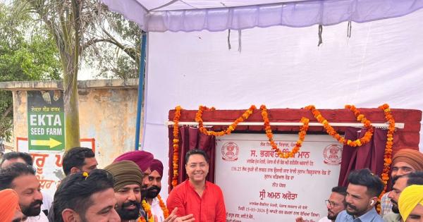 ਕੈਬਨਿਟ ਮੰਤਰੀ ਅਮਨ ਅਰੋੜਾ ਨੇ ਪਿੰਡ ਬਿਗੜਵਾਲ ਵਿੱਚ 04 ਕਰੋੜ 12 ਲੱਖ ਰੁਪਏ ਦੇ ਵਿਕਾਸ ਕਾਰਜਾਂ ਦੇ ਨੀਂਹ ਪੱਥਰ ਰੱਖੇ