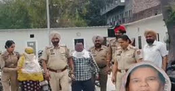 ਅੰਮ੍ਰਿਤਸਰ 'ਚ ਸੱਸ ਦਾ ਕਤਲ: ਨੂੰਹ ਨੇ ਪ੍ਰੇਮੀ ਨਾਲ ਮਿਲ ਕੇ ਸਿਰਹਾਣੇ ਨਾਲ ਘੁੱਟਿਆ ਗਲਾ, ਪੁਲਿਸ ਨੂੰ ਕਿਹਾ- ਚੋਰਾਂ ਨੇ ਮਾਰਿਆ