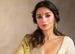 ਪ੍ਰਿਥਵੀਰਾਜ ਚੌਹਾਨ ਵਾਲੇ ਮਜ਼ਾਕ ਅਤੇ ਨੇਪੋਟਿਜ਼ਮ ਦੇ ਤਾਨ੍ਹਿਆਂ ਤੋਂ ਉੱਭਰ ਕੇ 6 ਵਾਰ ਬੈਸਟ ਐਕਟਰੈਸ ਬਣਨ ਦਾ ਸ਼ਾਨਦਾਰ ਸਫ਼ਰ