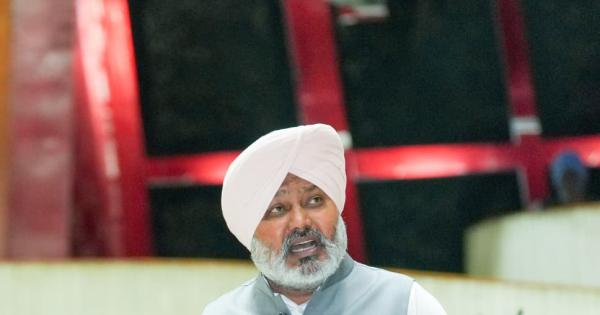 ਭਾਰਤ ਦੇ ਹਿੱਤਾਂ ਦੀ ਰਾਖੀ ਕਰਨ ਲਈ ਮੋਦੀ ਸਰਕਾਰ ਕੋਲ ਹਿੰਮਤ ਨਹੀਂ, ਵਿਦੇਸ਼ੀ ਤਾਕਤਾਂ ਸਾਡੀ 'ਕਮਜ਼ੋਰ' ਵਿਦੇਸ਼ ਨੀਤੀ ਨੂੰ ਸ਼ਰੇਆਮ ਡਰਾਉਂਦੀਆਂ ਹਨ: ਹਰਪਾਲ ਸਿੰਘ ਚੀਮਾ