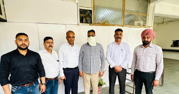 ਵਿਜੀਲੈਂਸ ਬਿਊਰੋ ਨੇ ਏਐਸਆਈ ਨੂੰ 8,000 ਰੁਪਏ ਰਿਸ਼ਵਤ ਲੈਂਦਿਆਂ ਰੰਗੇ ਹੱਥੀਂ ਕੀਤਾ ਕਾਬੂ