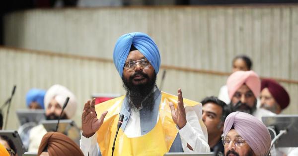 ਪੰਜਾਬ ਵਿਧਾਨ ਸਭਾ ਵੱਲੋਂ ਕੈਬਨਿਟ ਮੰਤਰੀ ਹਰਭਜਨ ਸਿੰਘ ਈਟੀਓ ਵਿਰੁੱਧ ਅਪਮਾਨਜਨਕ ਟਿੱਪਣੀਆਂ ਲਈ ਸਰਬਸੰਮਤੀ ਨਾਲ ਨਿੰਦਾ ਮਤਾ ਪਾਸ