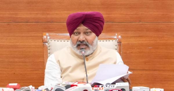‘ਆਪ’ ਸਰਕਾਰ ਅਧੀਨ ਪੰਜਾਬ ਮਾਲੀਆ ਵਿਕਾਸ ਵਿੱਚ ਚੋਟੀ ਦੇ 3 ਸੂਬਿਆਂ ਵਿੱਚ ਸ਼ਾਮਲ, ਆਪਣਾ ਕਰ ਮਾਲੀਆ ਵਧ ਕੇ 57,919 ਕਰੋੜ ਰੁਪਏ ਹੋਇਆ: ਹਰਪਾਲ ਸਿੰਘ ਚੀਮਾ
