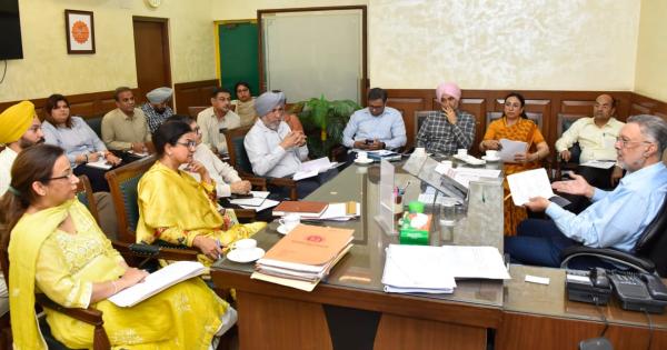 ਪੰਜਾਬ ਨੇ ਭੋਜਨ ਪਦਾਰਥਾਂ ਦੀ ਜਾਂਚ ਲਈ ਵਿਸ਼ਾਲ ਰਾਜ ਵਿਆਪੀ ਮੁਹਿੰਮ ਵਿੱਢੀ; ਸਿਹਤ ਮੰਤਰੀ ਨੇ ਮਿਆਰੀ ਭੋਜਨ ਪਦਾਰਥਾਂ ਪ੍ਰਤੀ ਵਚਨਬੱਧਤਾ ਦੁਹਰਾਈ