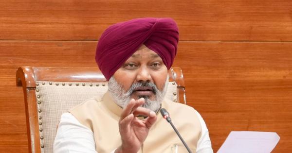 ਪ੍ਰਮੁੱਖ ਜ਼ਿਲ੍ਹਿਆਂ ਤੋਂ ਓ.ਟੀ.ਐਸ. ਸਕੀਮ ਤਹਿਤ 111.16 ਕਰੋੜ ਰੁਪਏ ਦੀ ਪ੍ਰਾਪਤੀ ਨਾਲ ਭਗਵੰਤ ਮਾਨ ਸਰਕਾਰ ਵਿੱਚ ਕਾਰੋਬਾਰੀਆਂ ਦਾ ਭਰੋਸਾ ਹੋਇਆ ਪ੍ਰਤੱਖ