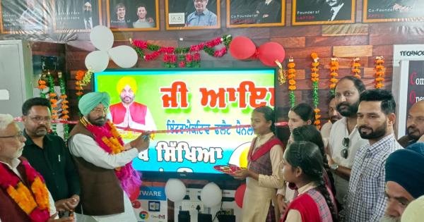 ਵਿਧਾਇਕ ਬੁੱਧ ਰਾਮ ਵੱਲੋਂ ਕੁਲਰੀਆਂ ਦੇ ਸਰਕਾਰੀ ਸਕੂਲ ਵਿਚ ਇੰਟਰਐਕਟਿਵ ਫਲੈਟ ਪੈਨਲ ਦਾ ਉਦਘਾਟਨ