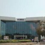 ELANTE ਮਾਲ 'ਚ ਖਾਣੇ 'ਚੋਂ ਨਿਕਲਿਆ ਕੀੜਾ, ਪਰਿਵਾਰ ਨੇ ਮਚਾਇਆ ਹੰਗਾਮਾ