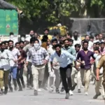 ਨੋਇਡਾ ਵਿੱਚ ਲਗਾਤਾਰ ਦੂਜੇ ਦਿਨ ਵੀ ਹੰਗਾਮਾ, ਪੁਲਿਸ ਨਾਲ ਝੜਪ ਅਤੇ ਪਥਰਾਅ