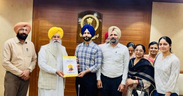 ਗੁਰਮੀਤ ਖੁੱਡੀਆਂ ਨੇ ਵੈਟਰਨਰੀ ਅਫ਼ਸਰਾਂ, ਇੰਸਪੈਕਟਰਾਂ ਅਤੇ ਡੇਅਰੀ ਵਿਕਾਸ ਇੰਸਪੈਕਟਰਾਂ ਨੂੰ ਨਿਯੁਕਤੀ ਪੱਤਰ ਸੌਂਪੇ