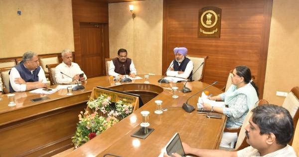 ਵਿੱਤ ਮੰਤਰੀ ਹਰਪਾਲ ਸਿੰਘ ਚੀਮਾ ਵੱਲੋਂ ਰੰਗਲਾ ਪੰਜਾਬ ਵਿਕਾਸ ਸਕੀਮ ਦੇ ਪਹਿਲੇ ਪੜਾਅ ਦੇ ਵਿਕਾਸ ਕਾਰਜ ਮੁਕੰਮਲ ਕਰਨ ਲਈ 15 ਮਈ ਦੀ ਸਮਾਂ-ਸੀਮਾ ਤੈਅ