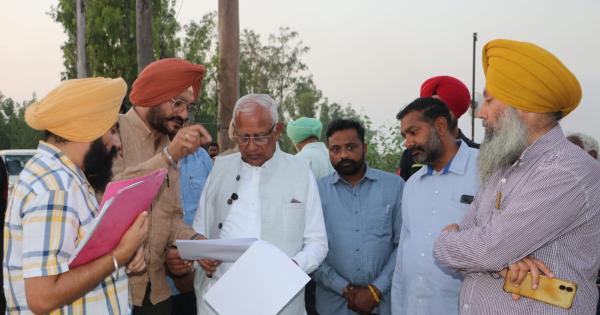 ਬਰਿੰਦਰ ਕੁਮਾਰ ਗੋਇਲ ਵੱਲੋਂ ਗਿੱਦੜਪਿੰਡੀ, ਮੰਡਾਲਾ ਛੰਨਾ ਵਿਖੇ ਸਤਲੁਜ ਦਰਿਆ ਦੇ ਕੰਢੇ ਚਲ ਰਹੇ ਹੜ੍ਹ ਸੁਰੱਖਿਆ ਕਾਰਜਾਂ ਦਾ ਜਾਇਜ਼ਾ