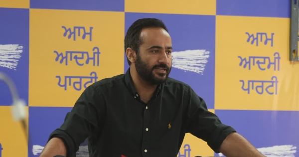 ਆਪ' ਆਗੂਆਂ ਦੇ ਘਰਾਂ 'ਤੇ ਈਡੀ-ਸੀਬੀਆਈ ਦੀਆਂ ਰੇਡਾਂ ਕਰਵਾ ਕੇ ਅਮਿਤ ਸ਼ਾਹ ਪਾਰਟੀ ਤੋੜਨ ਦੀ ਕੋਸ਼ਿਸ਼ ਕਰ ਰਹੇ ਹਨ: ਮੀਤ ਹੇਅਰ