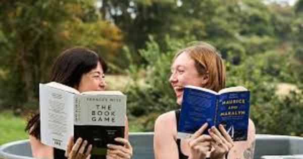 ਰੀਡਿੰਗ ਰਿਟ੍ਰੀਟ: ਕਿਤਾਬਾਂ ਪੜ੍ਹਨ ਦਾ ਬਦਲਦਾ ਅੰਦਾਜ਼ ਅਤੇ ਨਵਾਂ ਟਰੈਂਡ