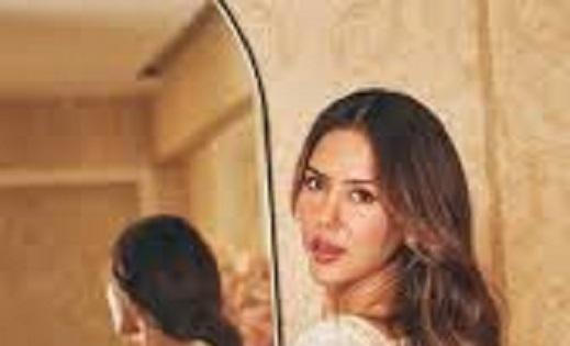 ‘ਪਿੱਟ ਸਿਆਪਾ’ ਦਾ ਨਵਾਂ ਗਾਣਾ ਆਉਟ! ਸੋਨਮ ਬਾਜਵਾ ਅਤੇ ਪਰਮਵੀਰ ਚੀਮਾ ਦੀ ਦਿਲਕਸ਼ ਕੈਮਿਸਟਰੀ