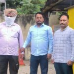 10000 ਰੁਪਏ ਰਿਸ਼ਵਤ ਲੈਂਦਾ ਨਾਇਬ ਕੋਰਟ ਵਿਜੀਲੈਂਸ ਬਿਊਰੋ ਵੱਲੋਂ ਰੰਗੇ ਹੱਥੀਂ ਕਾਬੂ