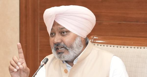 ਭਗਵੰਤ ਮਾਨ ਸਰਕਾਰ ਵੱਲੋਂ ਟੈਕਸ ਚੋਰੀ 'ਤੇ ਰਿਕਾਰਡ ਇਨਫੋਰਸਮੈਂਟ ਨਾਲ ਸ਼ਿਕੰਜਾ ਕੱਸਦਿਆਂ 1,137 ਕਰੋੜ ਰੁਪਏ ਦੀ ਵਸੂਲੀ: ਹਰਪਾਲ ਸਿੰਘ ਚੀਮਾ