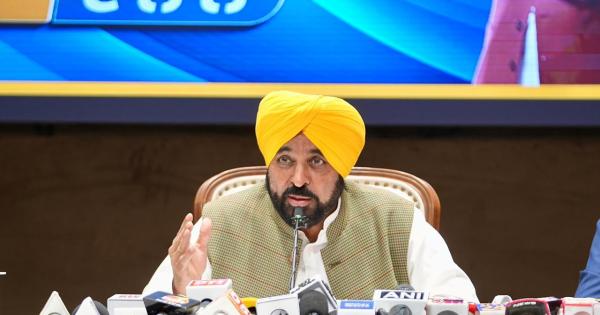 ਕਦੇ ਘਾਟੇ ‘ਚ ਚਲਦਾ ਬਿਜਲੀ ਵਿਭਾਗ ਪਿਛਲੇ 4 ਸਾਲਾਂ ਤੋਂ ਪੰਜਾਬ ਦੇ 90 ਫੀਸਦ ਘਰਾਂ ਨੂੰ ਮੁਫ਼ਤ ਬਿਜਲੀ ਦੇ ਕੇ ਵੀ ਕਮਾ ਰਿਹੈ ਮੁਨਾਫ਼ਾ: ਮੁੱਖ ਮੰਤਰੀ ਭਗਵੰਤ ਸਿੰਘ ਮਾਨ