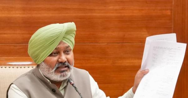 ਪੰਜਾਬ ਦਾ ਆਬਕਾਰੀ ਮਾਲੀਆ ਟੀਚਿਆਂ ਨੂੰ ਪਾਰ ਕਰਦਾ ਹੋਇਆ 11,782 ਕਰੋੜ ਰੁਪਏ 'ਤੇ ਪੁੱਜਾ; ਚਾਰ ਸਾਲਾਂ ਵਿੱਚ ਉਗਰਾਹੀ ਲਗਭਗ ਦੁੱਗਣੀ ਹੋਈ: ਹਰਪਾਲ ਸਿੰਘ ਚੀਮਾ