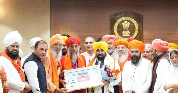 ਮੁੱਖ ਮੰਤਰੀ ਭਗਵੰਤ ਸਿੰਘ ਮਾਨ ਨੇ ਸ੍ਰੀ ਗੁਰੂ ਰਵਿਦਾਸ ਜੀ ਦੇ 650ਵੇਂ ਪ੍ਰਕਾਸ਼ ਪੁਰਬ ਨੂੰ ਸ਼ਾਨਦਾਰ ਢੰਗ ਨਾਲ ਮਨਾਉਣ ਲਈ ਲੜੀਵਾਰ ਸਮਾਗਮਾਂ ਨੂੰ ਅੰਤਿਮ ਰੂਪ ਦਿੱਤਾ