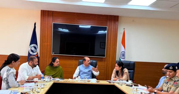 ਕੈਬਨਿਟ ਮੰਤਰੀ ਮੋਹਿੰਦਰ ਭਗਤ ਵੱਲੋਂ ਐਸ.ਏ.ਐਸ. ਨਗਰ ਵਿੱਚ ‘ਰੰਗਲਾ ਪੰਜਾਬ’ ਵਿਕਾਸ ਗ੍ਰਾਂਟਾਂ ਦੀ ਪ੍ਰਗਤੀ ਦਾ ਜਾਇਜ਼ਾ