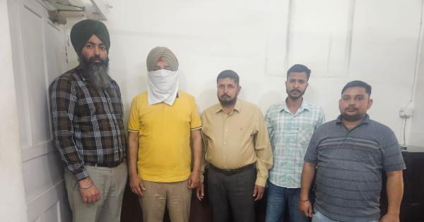 ਵਿਜੀਲੈਂਸ ਬਿਊਰੋ ਵੱਲੋਂ 30,000 ਰੁਪਏ ਰਿਸ਼ਵਤ ਲੈਂਦਾ ਇੰਸਪੈਕਟਰ ਰੰਗੇ ਹੱਥੀਂ ਕਾਬੂ