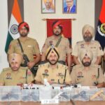 ਸਰਹੱਦ ਪਾਰੋਂ ਚੱਲ ਰਹੇ ਨਸ਼ਿਆਂ ਅਤੇ ਹਥਿਆਰਾਂ ਦੀ ਤਸਕਰੀ ਵਾਲੇ ਮਾਡਿਊਲ ਦਾ ਪਰਦਾਫਾਸ਼; 900 ਗ੍ਰਾਮ ਆਈਸੀਈ ਅਤੇ 5 ਪਿਸਤੌਲਾਂ ਸਮੇਤ ਤਿੰਨ ਮੁਲਜ਼ਮ ਅੰਮ੍ਰਿਤਸਰ ਤੋਂ ਗ੍ਰਿਫ਼ਤਾਰ