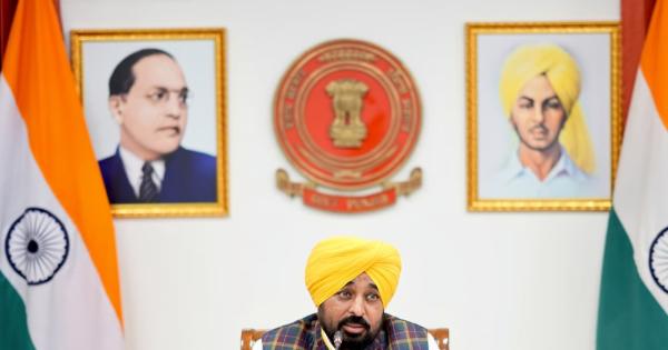 ਮੁੱਖ ਮੰਤਰੀ ਭਗਵੰਤ ਸਿੰਘ ਮਾਨ ਵੱਲੋਂ ਡਿਪਟੀ ਕਮਿਸ਼ਨਰਾਂ ਨੂੰ ਸਮਾਂ ਹੱਦ ਤੋਂ ਪਹਿਲਾਂ ਹੜ੍ਹ ਸੁਰੱਖਿਆ ਕਾਰਜ ਨੇਪਰੇ ਚਾੜ੍ਹਨ ਦੇ ਆਦੇਸ਼; ਕਿਹਾ ਕਿ ਸਰਕਾਰ ਲੋਕਾਂ ਨਾਲ ਮਜ਼ਬੂਤੀ ਨਾਲ ਖੜ੍ਹੀ ਹੈ