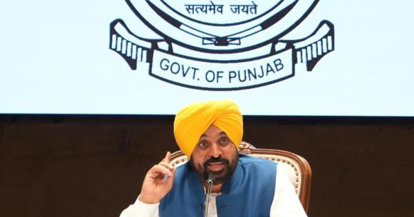 ਆਸਟ੍ਰੇਲੀਆ ਤੋਂ ਡਿਪੋਰਟ ਕੀਤੇ ਜਾ ਰਹੇ ਪੰਜਾਬ ਦੇ 11 ਲੋਕਾਂ ਦੇ ਦਿੱਲੀ ਹਵਾਈ ਅੱਡੇ 'ਤੇ ਪਹੁੰਚਣ ਸਮੇਂ ਪੰਜਾਬ ਸਰਕਾਰ ਦੇ ਅਧਿਕਾਰੀ ਮੌਕੇ 'ਤੇ ਮੌਜੂਦ ਰਹਿਣਗੇ: ਮੁੱਖ ਮੰਤਰੀ ਭਗਵੰਤ ਸਿੰਘ ਮਾਨ