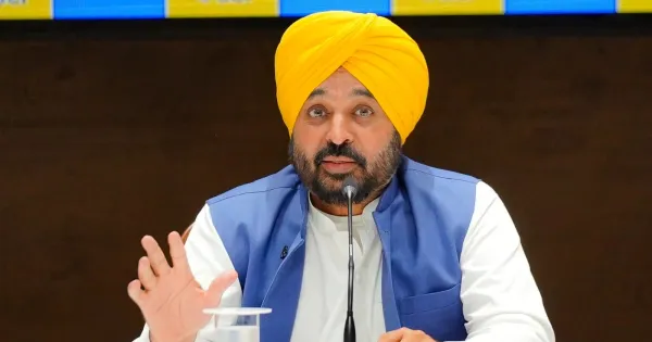 ਭਗਵੰਤ ਮਾਨ ਸਰਕਾਰ ਵੱਲੋਂ ਲੜਕੀਆਂ ਲਈ ਦੇਸ਼ ਦੀਆਂ ਸਭ ਤੋਂ ਵੱਡੀਆਂ ਪਹਿਲਕਦਮੀਆਂ ਵਿੱਚ ਸ਼ਾਮਲ ਸਕੂਲ-ਅਧਾਰਤ ਮਾਹਵਾਰੀ ਸਿਹਤ ਸਿੱਖਿਆ ਦੀ ਸ਼ੁਰੂਆਤ