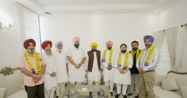 ਮਜੀਠਾ ਵਿੱਚ ਕਾਂਗਰਸ ਨੂੰ ਵੱਡਾ ਝਟਕਾ, ਕਈ ਆਗੂ 'ਆਪ' ਵਿੱਚ ਹੋਏ ਸ਼ਾਮਲ