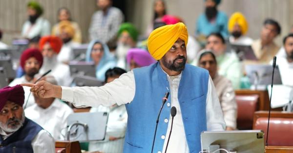 ਮੁੱਖ ਮੰਤਰੀ ਭਗਵੰਤ ਸਿੰਘ ਮਾਨ ਨੇ ਮਜ਼ਦੂਰ ਦਿਵਸ ਮੌਕੇ ਕਿਰਤੀ ਵਰਗ ਨੂੰ ਦਿੱਤਾ ਤੋਹਫਾ, ਘੱਟੋ-ਘੱਟ ਉਜਰਤ ਵਿੱਚ 15 ਫੀਸਦੀ ਵਾਧੇ ਦਾ ਐਲਾਨ