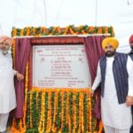 ਭਗਵੰਤ ਮਾਨ ਸਰਕਾਰ ਵੱਲੋਂ ਪਿੰਡ ਸਤੌਜ ਤੋਂ ਬਿਜਲੀ ਦੀਆਂ ਤਾਰਾਂ ਅੰਡਰਗਰਾਊਂਡ ਕਰਨ ਦੇ ਪ੍ਰਾਜੈਕਟ ਦੀ ਸ਼ੁਰੂਆਤ, ਪਿੰਡਾਂ ਨੂੰ ਖੰਭਿਆਂ ਤੋਂ ਮੁਕਤ ਕਰਨ ਨਾਲ ਪੰਜਾਬ ਦੇ ਕਿਸਾਨਾਂ ਨੂੰ ਵੱਡੀ ਰਾਹਤ ਮਿਲੇਗੀ