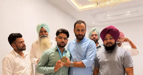 ਮੀਤ ਹੇਅਰ ਵਲੋਂ ਸੋਨ ਤਗਮਾ ਜੇਤੂ ਮੁੱਕੇਬਾਜ਼ਾਂ ਨੂੰ ਮੁਬਾਰਕਬਾਦ
