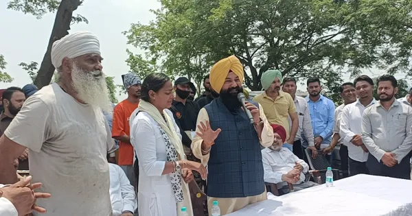 ਪੰਜਾਬ ਰਾਜ ਅਨੁਸੂਚਿਤ ਜਾਤੀਆਂ ਕਮਿਸ਼ਨ ਦੇ ਚੇਅਰਮੈਨ ਨੇ ਖੁੱਲ੍ਹੀ ਕਚਿਹਰੀ ਲਾ ਕੇ ਲੋਕਾਂ ਦੀਆਂ ਸਮੱਸਿਆਵਾਂ ਸੁਣੀਆਂ