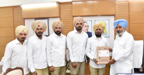 ਵੱਖ-ਵੱਖ ਕਰਮਚਾਰੀ ਐਸੋਸੀਏਸ਼ਨਾਂ ਦੀਆਂ ਸਾਰੀਆਂ ਜਾਇਜ਼ ਮੰਗਾਂ ਜਲਦ ਪੂਰੀਆਂ ਕੀਤੀਆਂ ਜਾਣਗੀਆਂ: ਹਰਪਾਲ ਸਿੰਘ ਚੀਮਾ