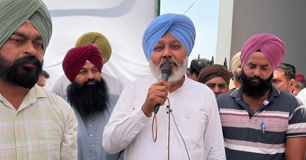 ਮੁੱਖ ਮੰਤਰੀ ਭਗਵੰਤ ਸਿੰਘ ਮਾਨ ਪੰਜਾਬ ਦੇ ਪਿੰਡਾਂ ਨੂੰ ਉਹ ਸੜਕਾਂ ਦੇ ਰਹੇ ਹਨ ਜਿਨ੍ਹਾਂ ਤੋਂ ਉਨ੍ਹਾਂ ਨੂੰ ਦਹਾਕਿਆਂ ਤੱਕ ਵਾਂਝੇ ਰੱਖਿਆ ਗਿਆ: ਹਰਪਾਲ ਸਿੰਘ ਚੀਮਾ