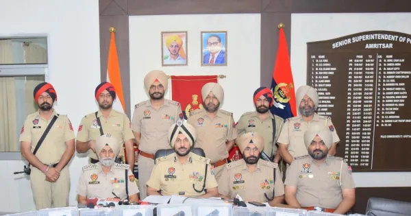 ਸਰਹੱਦ ਪਾਰੋਂ ਹਥਿਆਰ ਤਸਕਰੀ ਵਾਲੇ ਮਾਡਿਊਲ ਨਾਲ ਸਬੰਧਤ ਅੱਠ ਵਿਅਕਤੀ 11 ਆਧੁਨਿਕ ਪਿਸਤੌਲਾਂ ਸਣੇ ਕਾਬੂ
